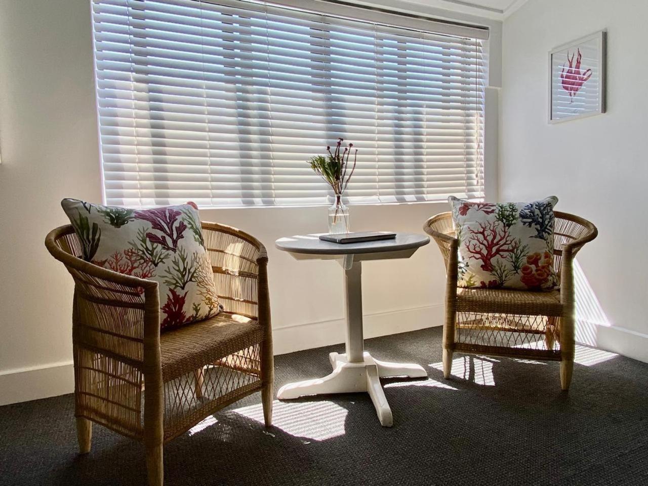 Hermanus Waterfront Apartment Номер фото